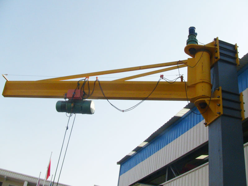 jib crane yang terpasang di dinding